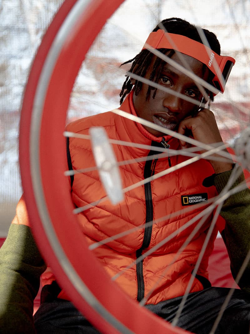 Nightingale-izipizi_nationalgeographic_fall_winter_2020_red_glasses_red_coat_menswear